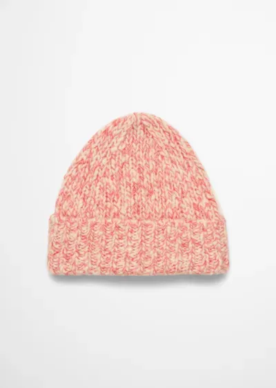 Chunky_cap_made_from_a_virgin_wool_alpaca_wool_mix_1