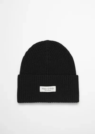 DfC_knitted_hat_made_from_organic_cotton_