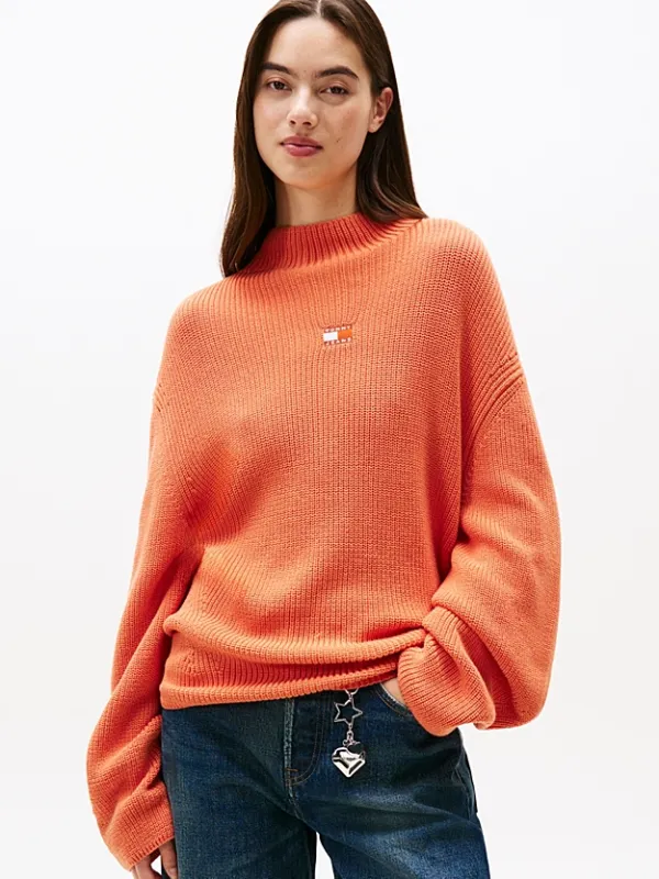 MOCKNECK_BADGE_SWEATER