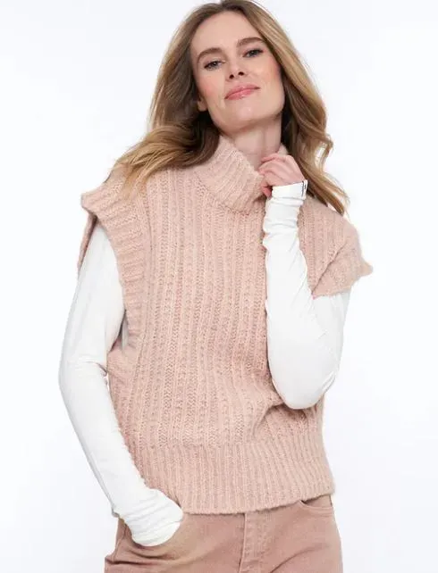 Mount_Knit__Pull_Slvless