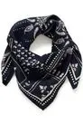 StephanieSZ_Scarf_AO26_1