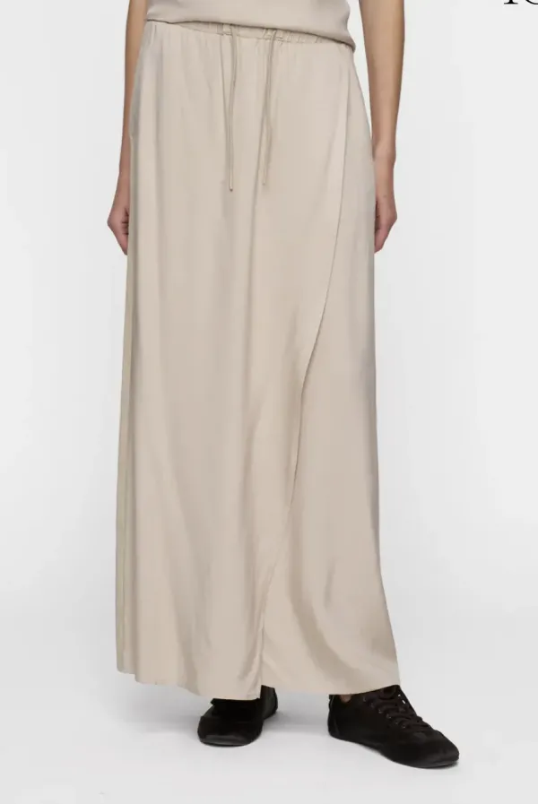 Wrap_Skirt_Rope