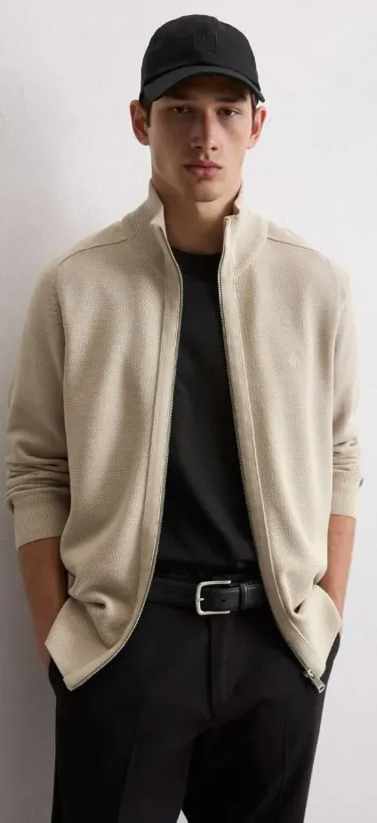 Zipped_trainer_jacket_with_raglan_sleeves_2