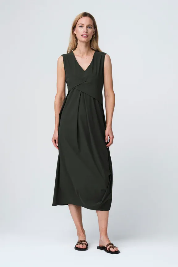 _Almi_dress_technical_jersey