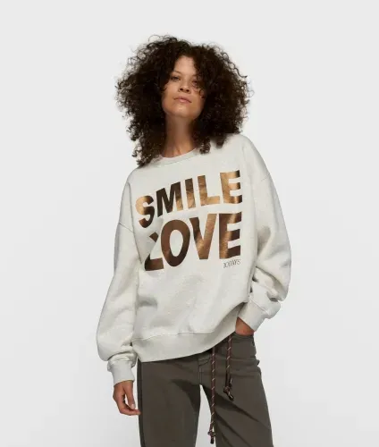 _statement_sweater_smile_love