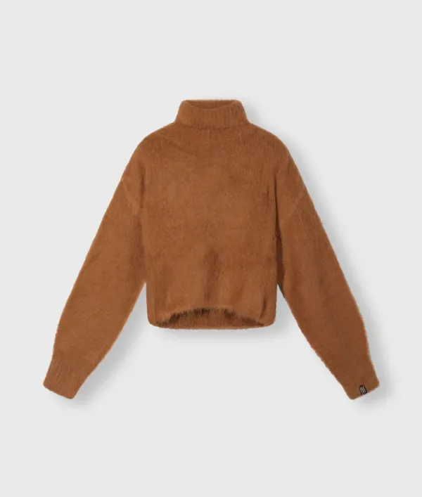 cropped_knit_turtleneck