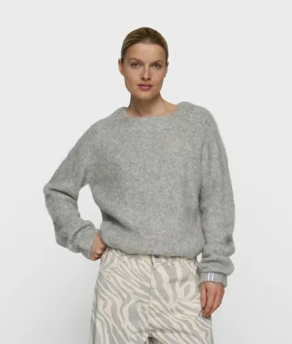 hairy_knit_sweater_1