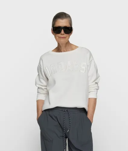 petit_statement_sweater