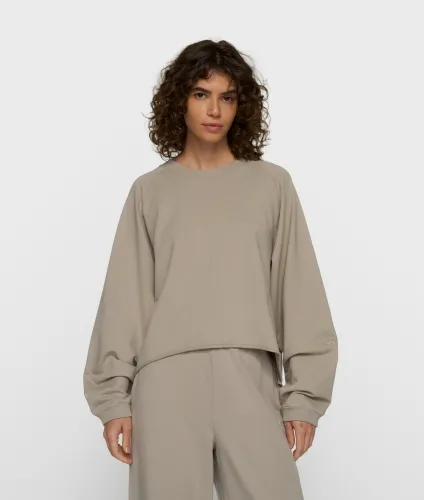 silent_chique_raglan_sweater_1