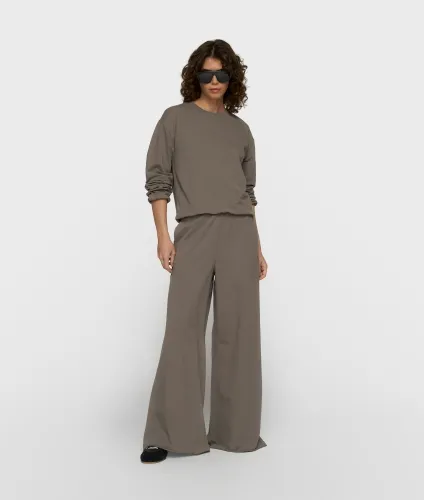 silent_chique_wide_jogger__2