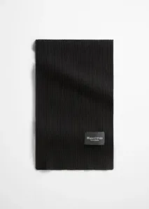 Knitted_scarf_made_from_pure_organic_cotton_1