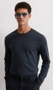 Pullover__crew_neck_with_rolled_edge