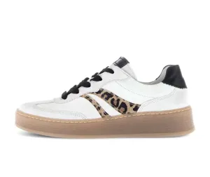 Velour_LeoLack_Nappa___white_natur_schwarz_Sneaker