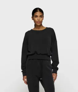 cropped_sweater_scuba