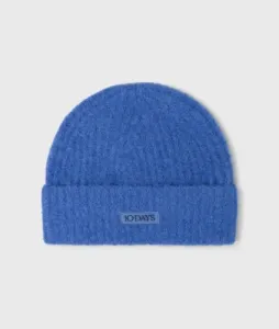 hairy_beanie