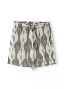 shorts_ikat_1