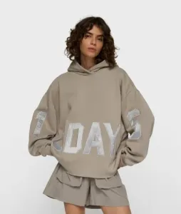 statement_logo_hoodie_4